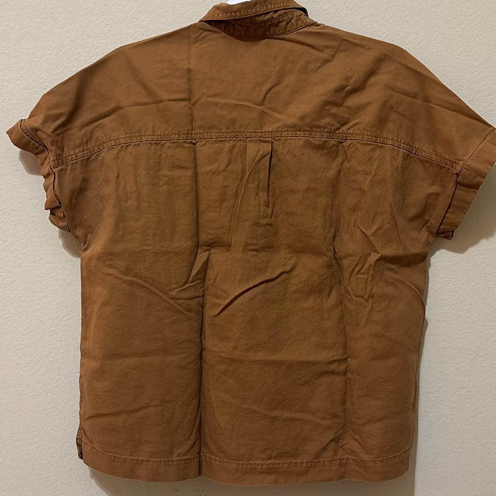 3/$13🌷 Rust Button Up Shirt - Picture 5 of 7